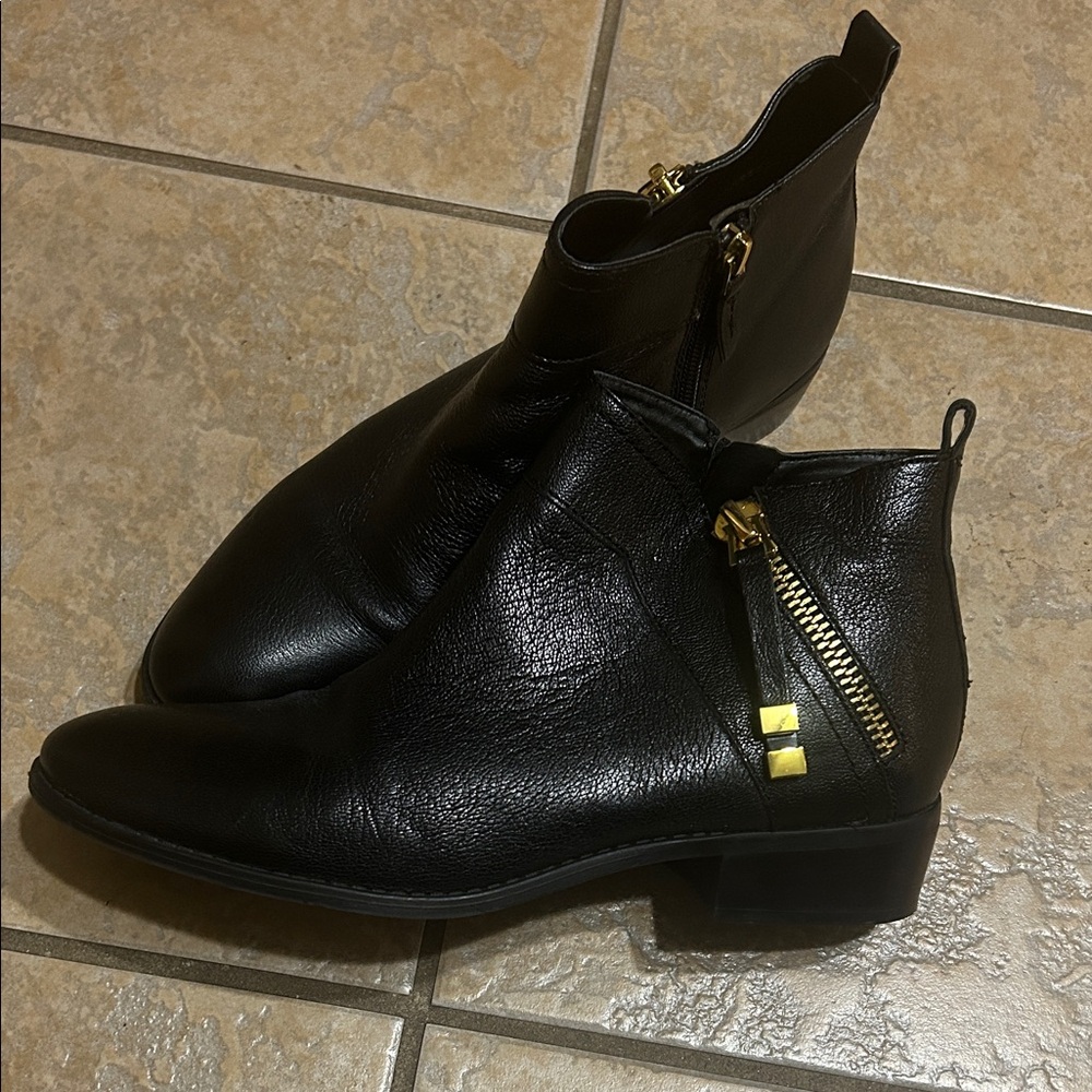 Franco Sarto Womens Leather Ankle Heeled Boots Sz 9.5M Black Double Zipper